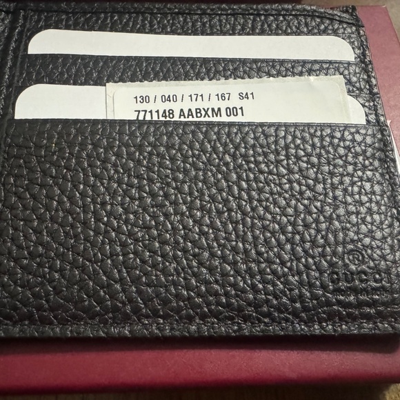 Brand new Never used Men’s Bifold Gucci wallet - Picture 10 of 16